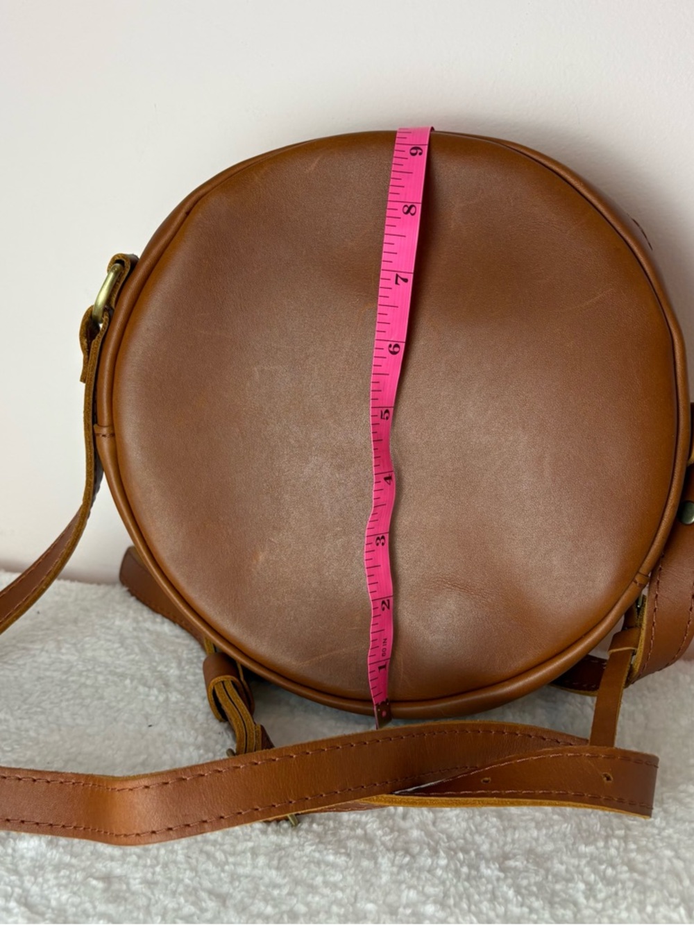 Portland Leather large circle in honey- excellent preloved condition - Picture 6 of 7